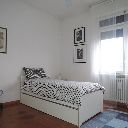 Naviglicenter Hotel Milan Bagian luar foto