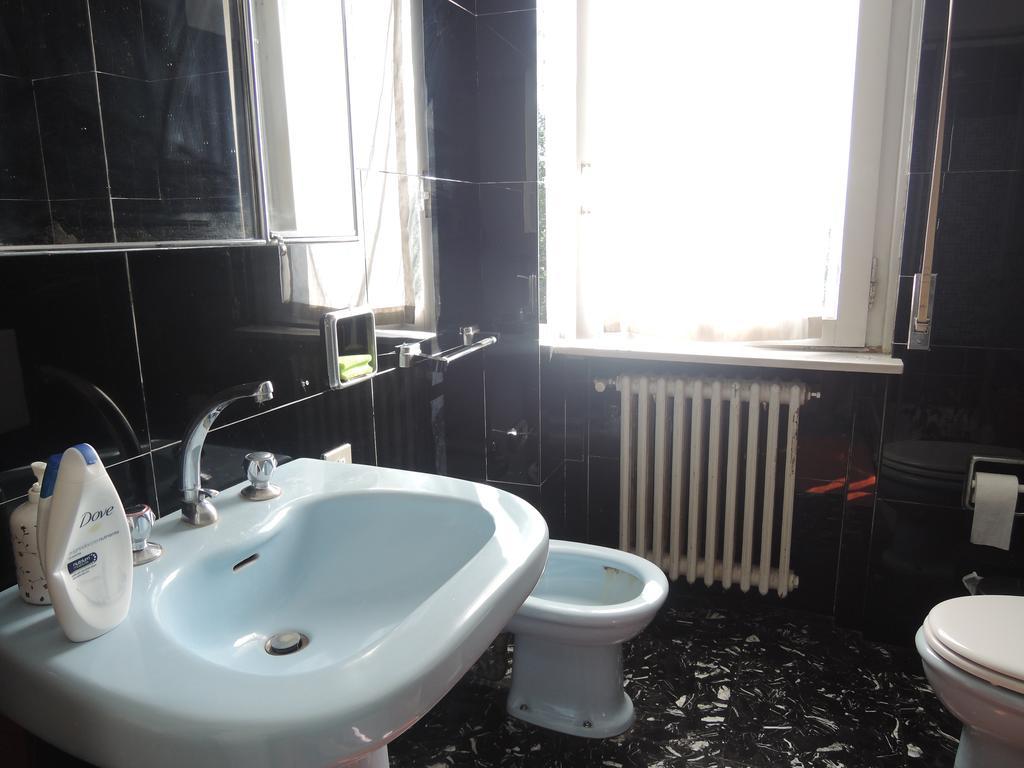 Naviglicenter Hotel Milan Bagian luar foto